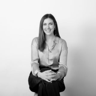 Claudia Smith - Real Estate Agent