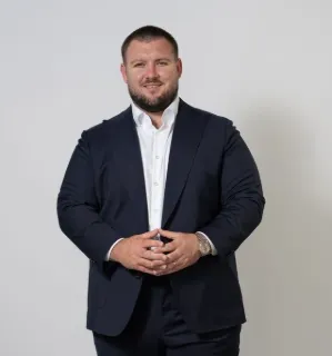 Clinton Eastell - Real Estate Agent