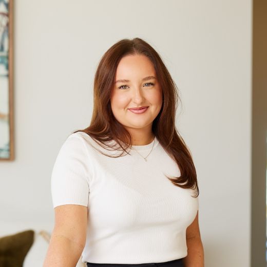 Emily Dixon - Real Estate Agent at Lifestyle Group Laurieton