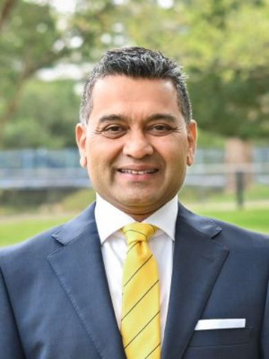 Clyde Lobo - Real Estate Agent at Ray White Dandenong