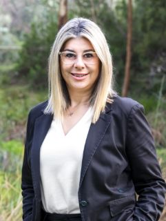 Connie Raymond - Real Estate Agent