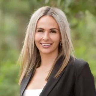 Tori Aquilina - Real Estate Agent