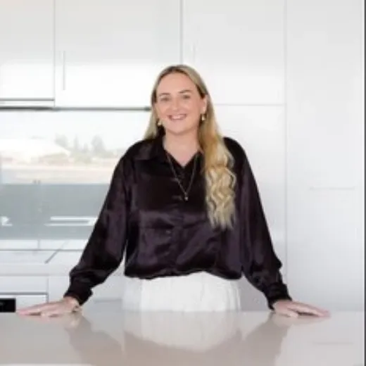 Carly  Browne - Real Estate Agent at Mid Coast Realty WA - GERALDTON