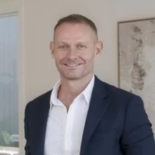 James McKinlay - Real Estate Agent
