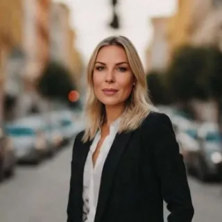 Sheridan Melrose - Real Estate Agent