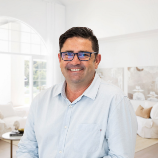 Terry Deefholts - Real Estate Agent