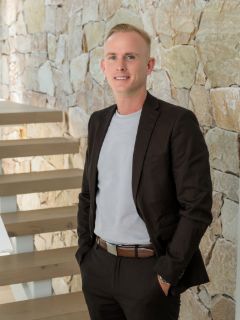 Corey Lindh - Real Estate Agent