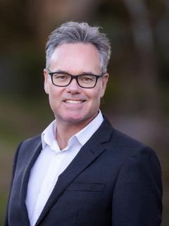 Stephen Ring - Real Estate Agent