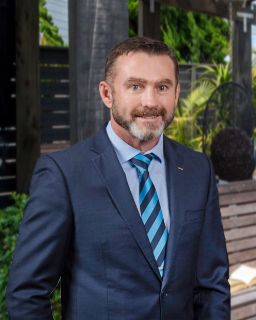 Craig Edwards - Real Estate Agent