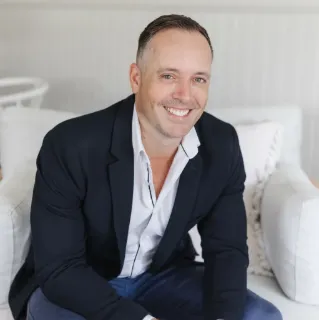 Divan de Beer - Real Estate Agent