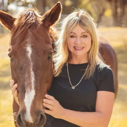 Carolyn Drane - Real Estate Agent at Acreage and Lifestyle Property - BEACHMERE