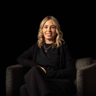 Karen Eyres - Real Estate Agent