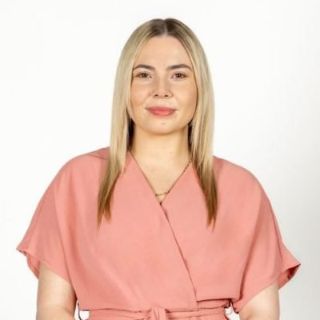 Holly Osborne - Real Estate Agent