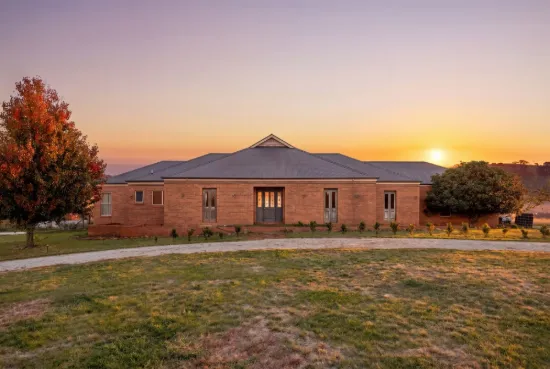 2669 sapphire road, Wheeo, NSW 2583