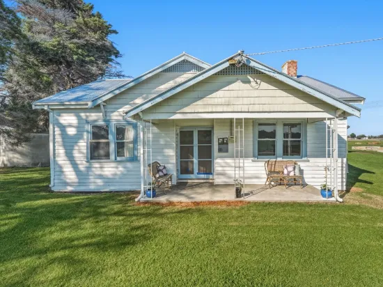 340 Lone Pine Road, Garfield, Vic 3814