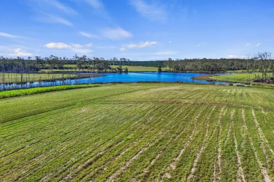 63 Dixon Road, Kia Ora, Qld 4570