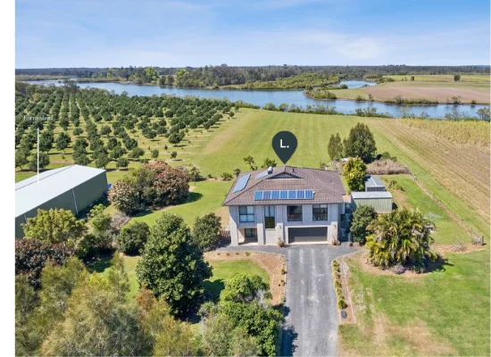 7 Middle Road, Palmers Island, NSW 2463