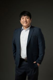 Curtis Dong - Real Estate Agent