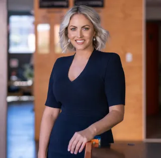 Nikki  Gogan - Real Estate Agent