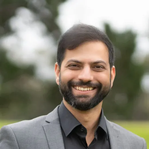 Chintan B - Real Estate Agent at Redrok - RESERVOIR