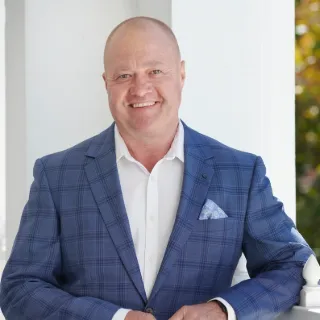 Dean Bradley - Real Estate Agent