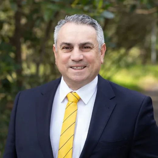 Frank Como - Real Estate Agent at Ray White Elevate Group