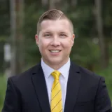 Lachlan Ackroyd-Broadbere - Real Estate Agent From - Ray White United Group