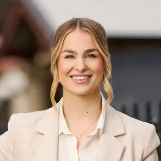 Teagan Earl - Real Estate Agent