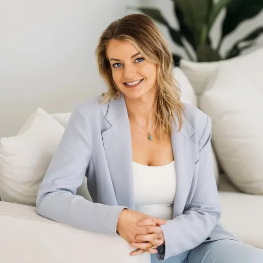 Dana Cameron - Real Estate Agent at McFarlane Real Estate - Newcastle & Lake Macquarie Regions