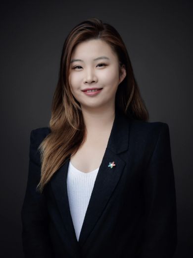 Danae Feng - Real Estate Agent at Professionals First & Co