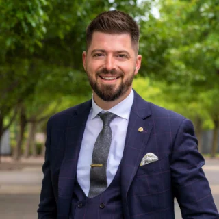Daniel Diamantopoulos - Real Estate Agent