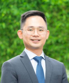 Daniel Sia  - Real Estate Agent