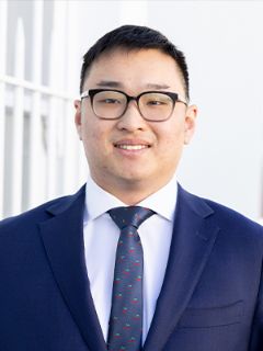 Daniel Zhang - Real Estate Agent