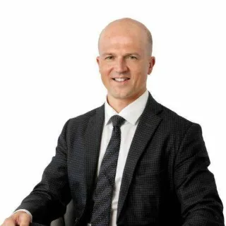 Daniel Ashton - Real Estate Agent