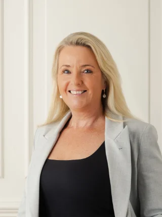 Danielle Anderson - Real Estate Agent