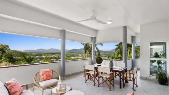 A PRIVATE ENTERAINER WITH SPACE, STYLE AND SCENIC OUTLOOKS