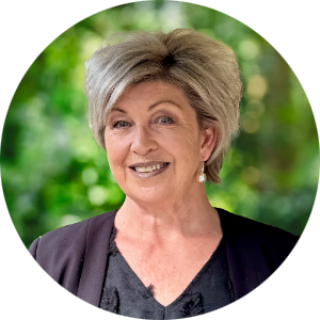 Sharon Naylor - Real Estate Agent