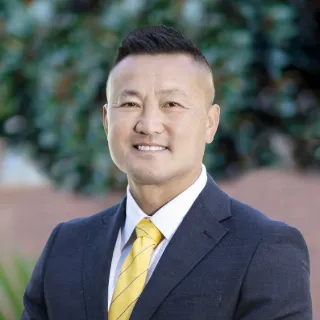 Johnny Nguyen - Real Estate Agent