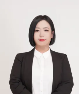 Olivia Bang - Real Estate Agent