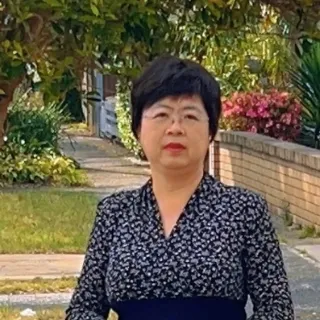 Annie Wang - Real Estate Agent