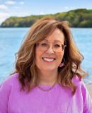 Karen  Peters - Real Estate Agent From - Standout Property Pty Ltd - BONGAREE