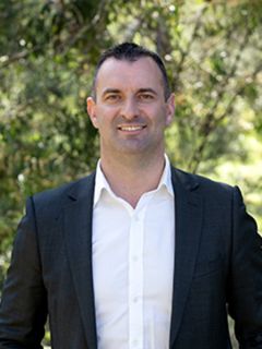 Dean Wolfe - Real Estate Agent
