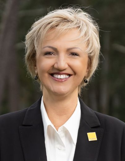 Debbie Cox - Real Estate Agent at Ray White - Castle Hill 