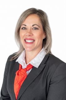 Debra Deayton - Real Estate Agent
