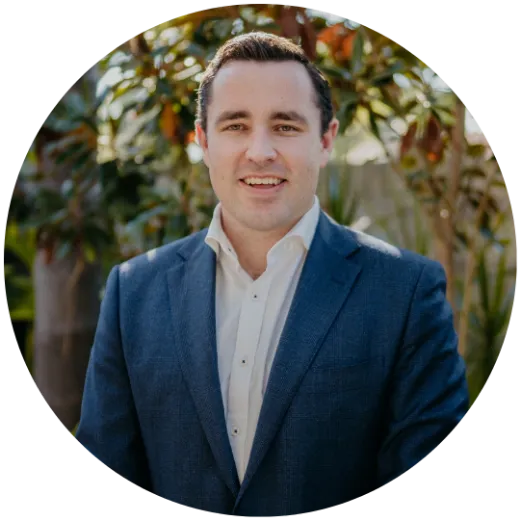 Declan Robertson - Real Estate Agent at Harcourts Packham Property - RLA 270 735,281342
