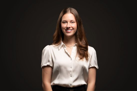 Della Webb - Real Estate Agent at Manor Real Estate