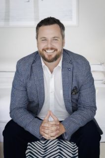 Dennis Kennelly - Real Estate Agent