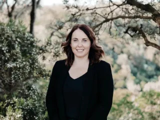 Di  Abrahamson - Real Estate Agent