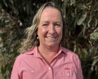 Dinah Gordon - Real Estate Agent