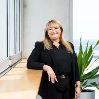 Martine Dippre - Real Estate Agent